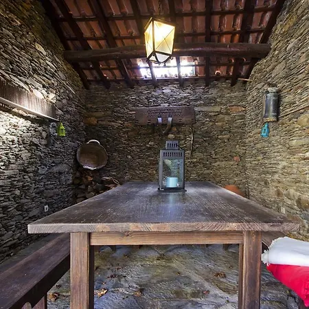 Quinta De Mouraes - Casa Do Xisto Lever