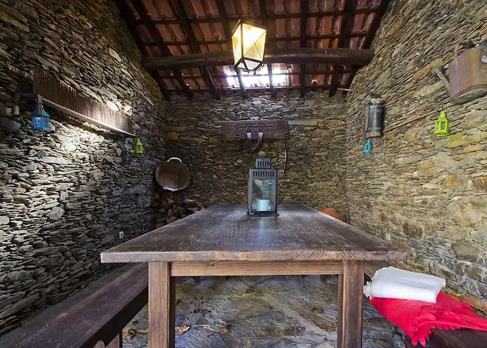 Quinta De Mouraes - Casa Do Xisto Lever